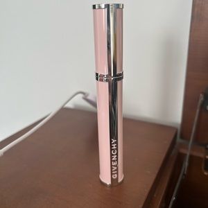 Brand new Givenchy Base Mascara Perfecto